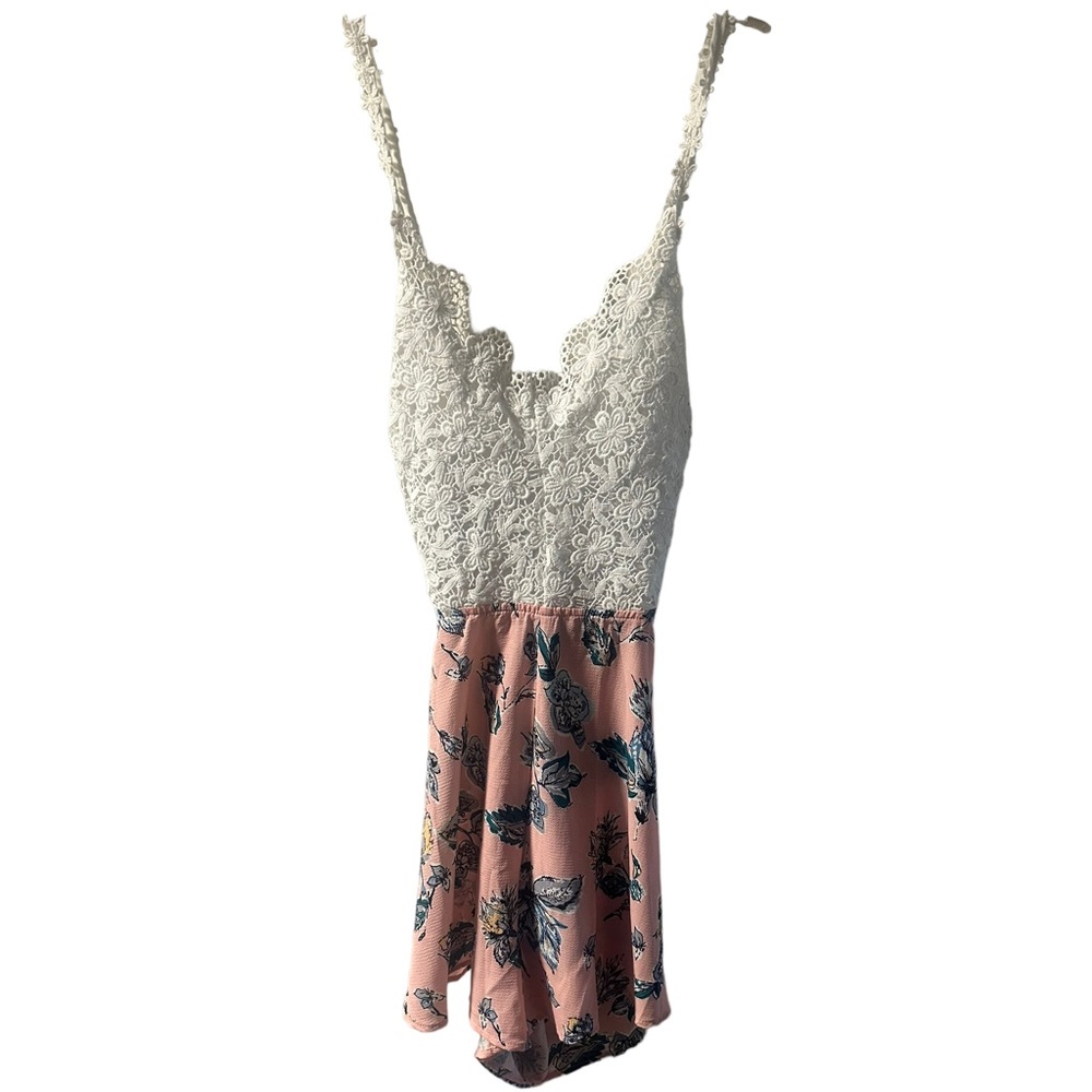 Zaful forever young dress with lace and tie back size S NWT